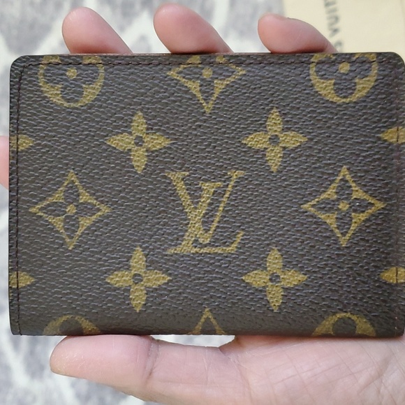 Authentic Louis Vuitton ID/Cardholder Preloved Monogram - Picture 15 of 15